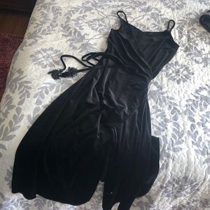 Who What Wear Velvet Midi